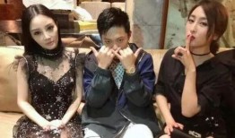 吃瓜情侣明星,揭秘吃瓜情侣明星的甜蜜瞬间