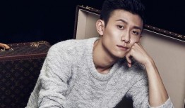 吃瓜情侣明星,揭秘吃瓜情侣明星的甜蜜瞬间