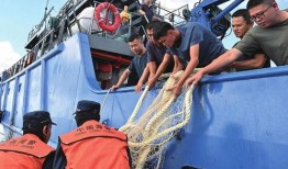 中国渔民吃瓜国外,揭秘国外“吃瓜”现象背后的故事