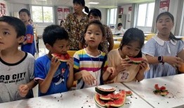 夏天画画主题吃瓜