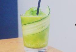 白桃吃瓜,揭秘娱乐圈的甜蜜与瓜皮