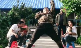 吃瓜群众跳舞,欢乐舞蹈盛宴来袭